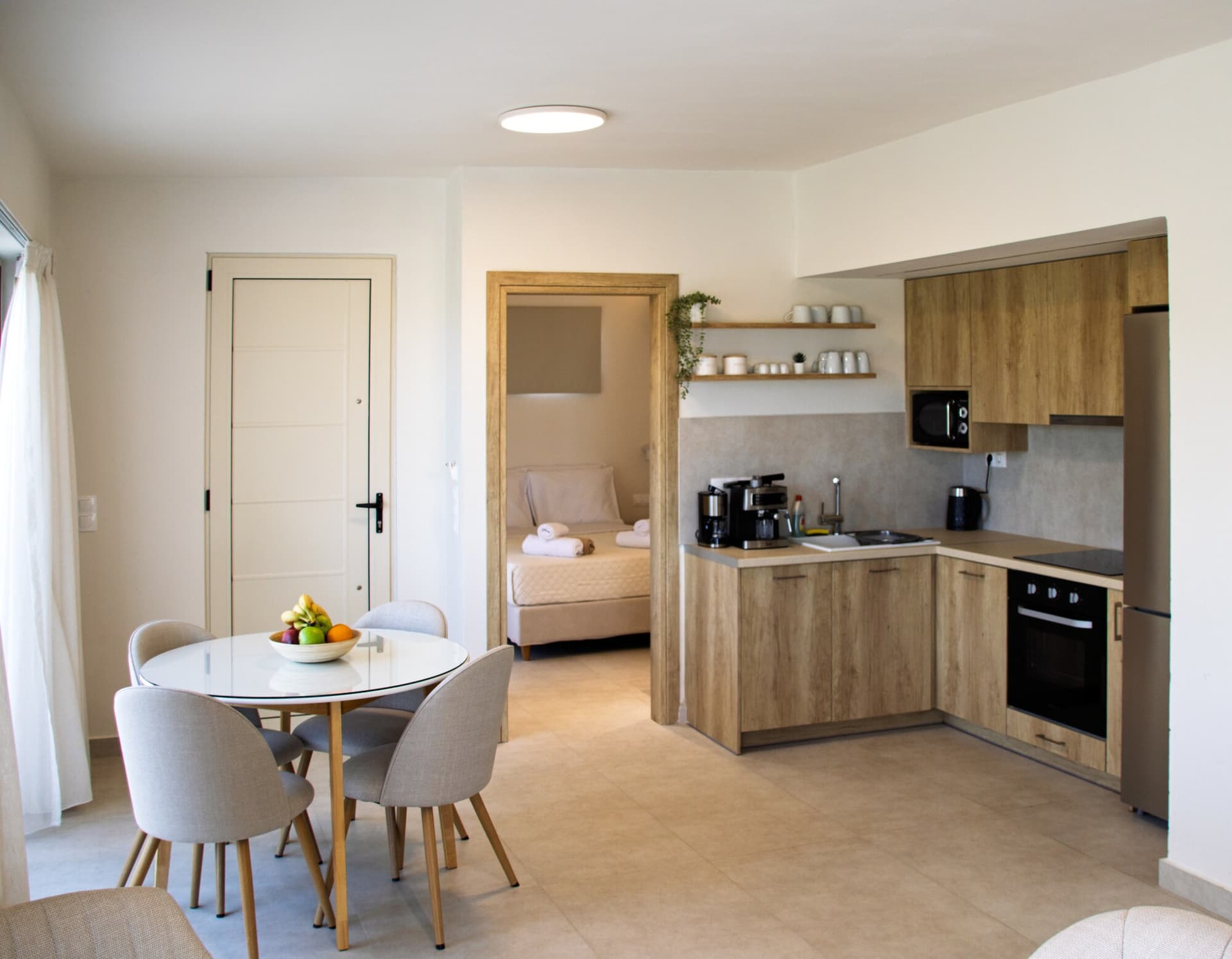Kitchen coffee corner and dining nook